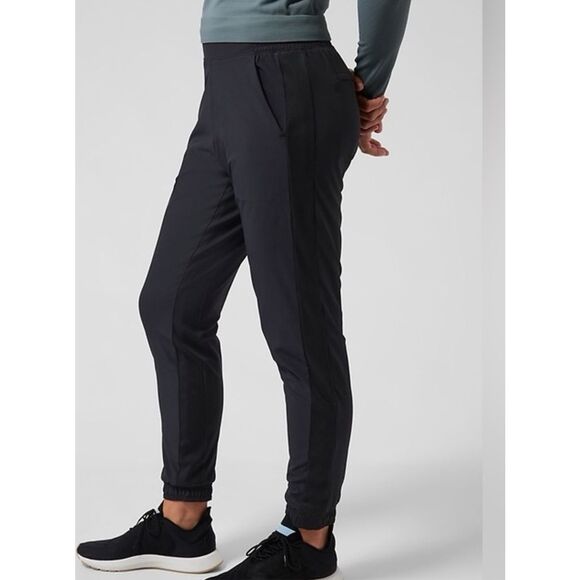 ✨ NWT Athleta Brooklyn Jogger Pants | Black | Size 12P ✨ - Picture 1 of 11